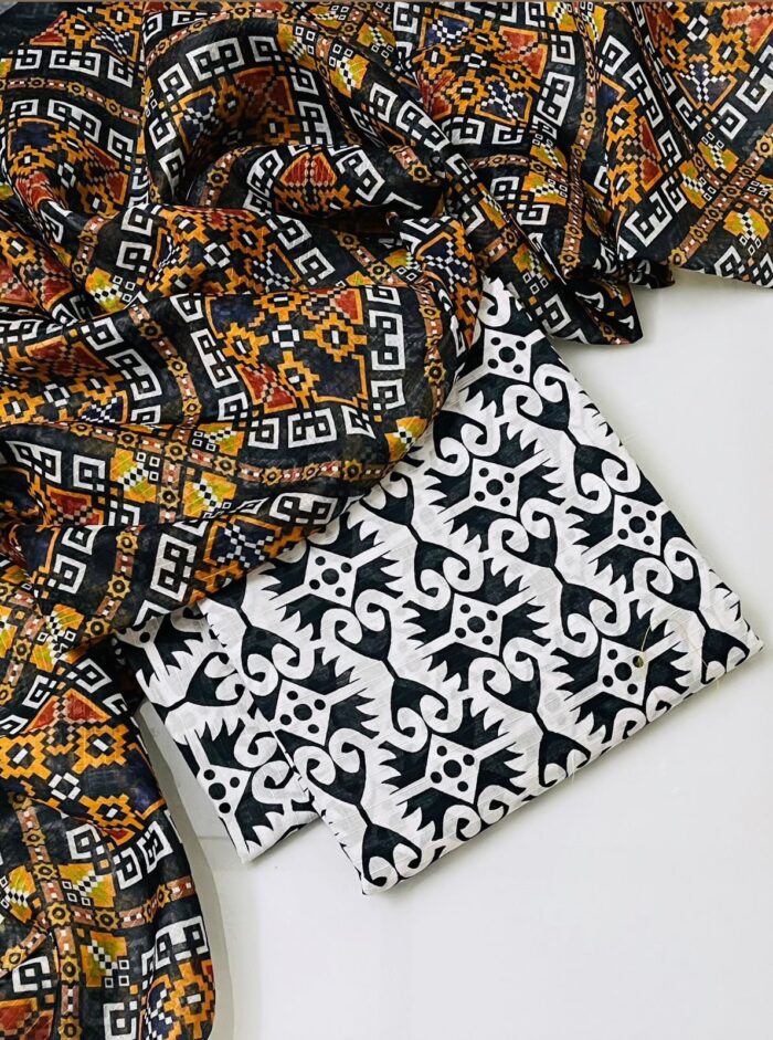 *Brand Name : Zainab Chottani*
*Airjet  Bana Dori Lawn   By Zainab Chottani - Image 7