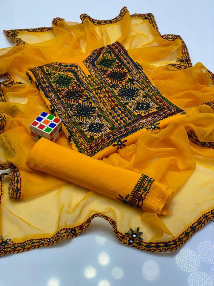 Balochi Dress 
Stuff Lawn Cotton Air Jet - Image 6