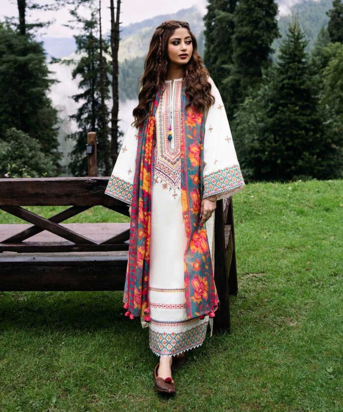 brand Sapphire 
Lawn Hit Code - Image 4