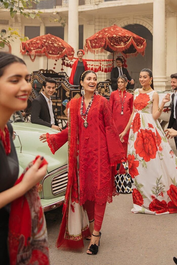 MUSHQ Luxury Lawn Collection 
Brand  MUSHQ