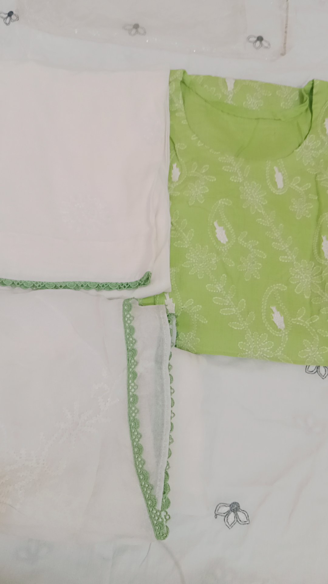 3 peice lawn cotton embroidery suite - Image 6